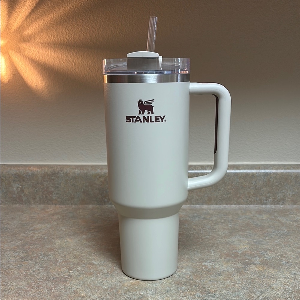 Stanley Cream 40 oz tumbler
